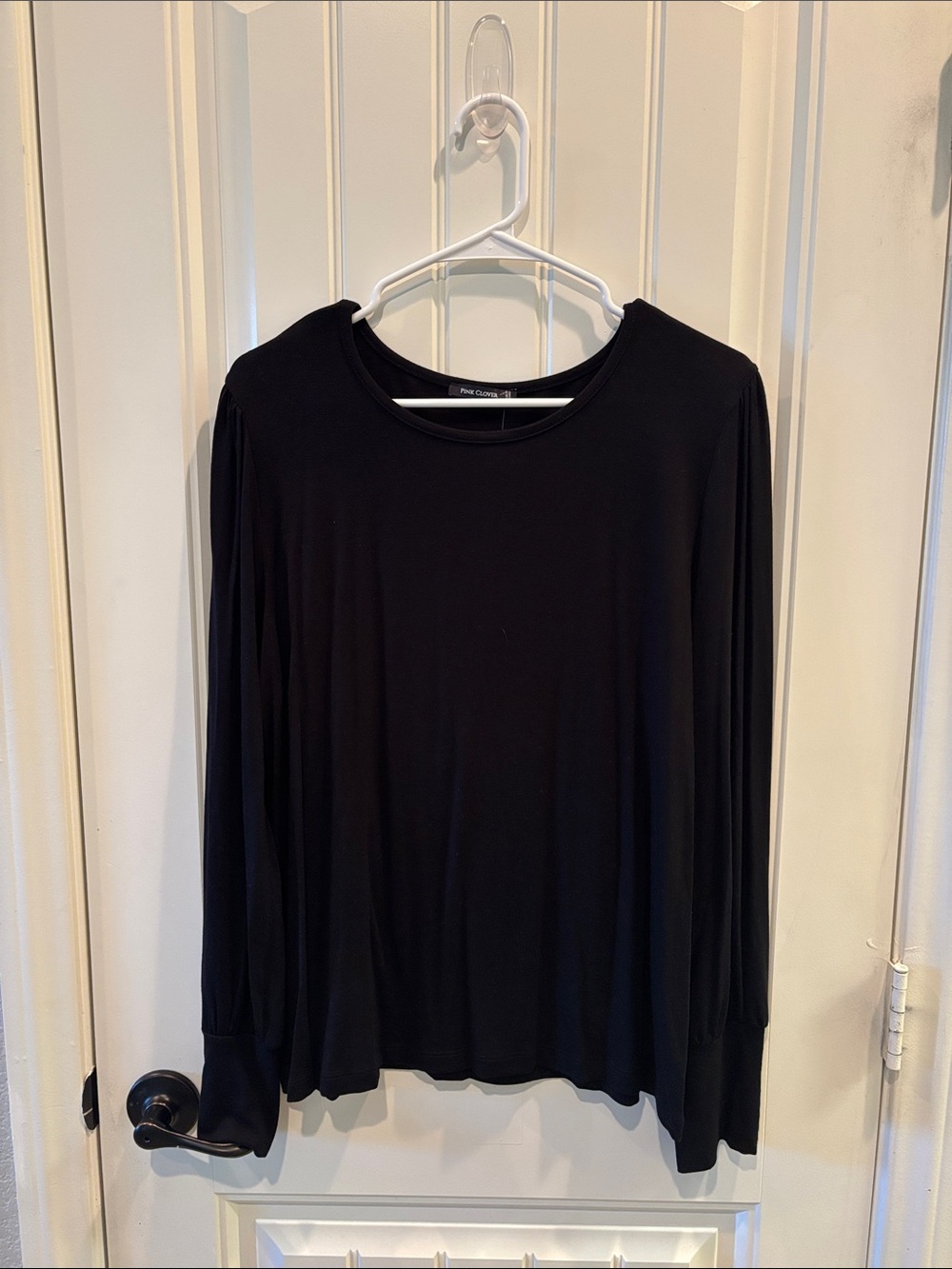 Pink Clover Black Long Sleeve Crewneck Top